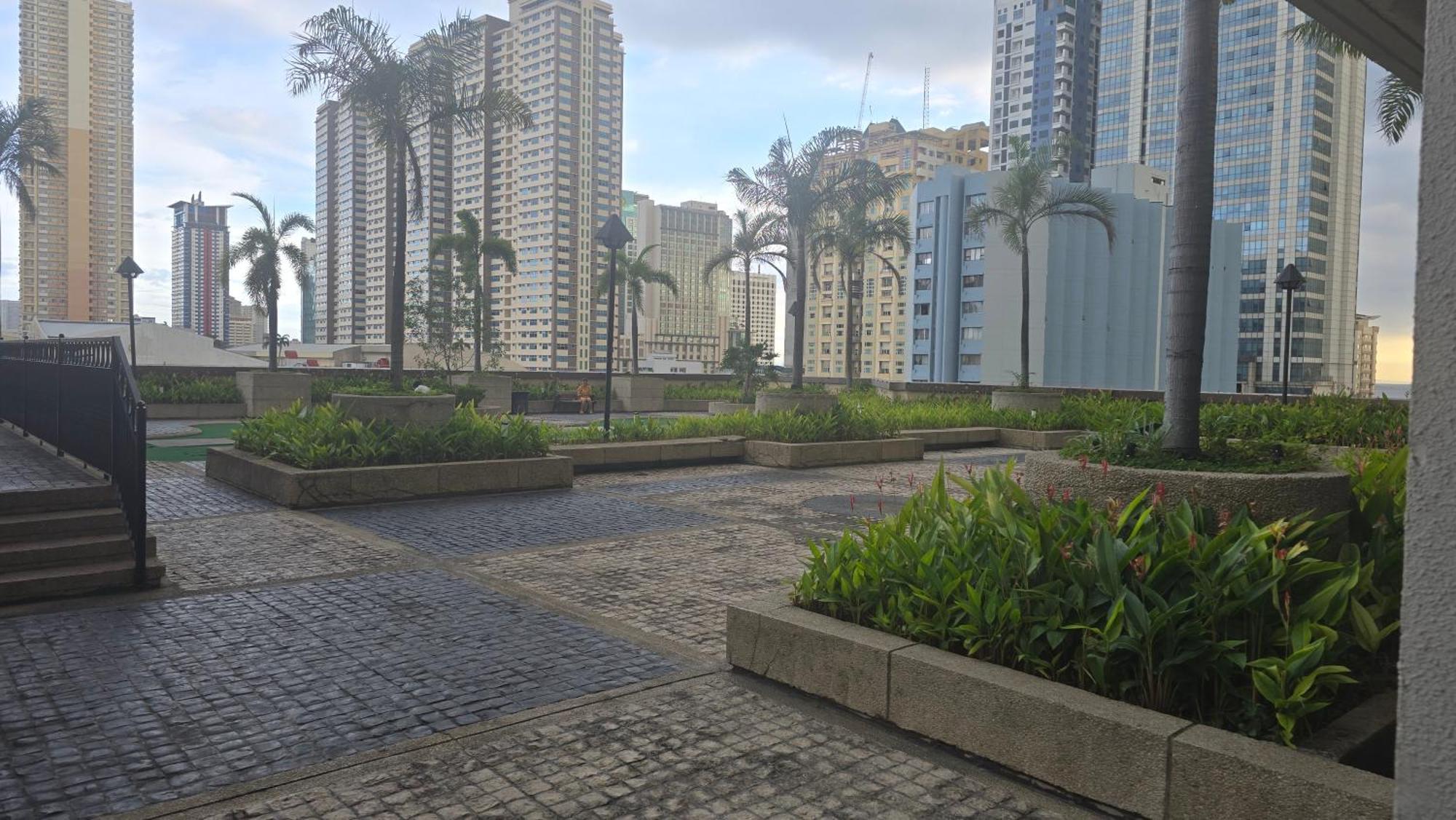 Manila Condotel 2 Bedroom Connected To Robinson Mall By Tripleview Condominium Bagian luar foto